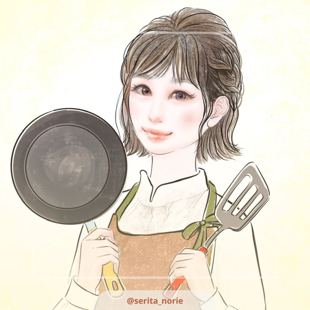 フライパンとフライ返を持って